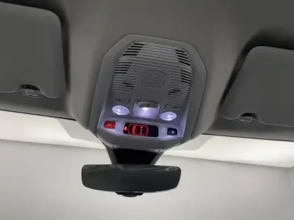 Photo 27 Peugeot 3008  Hybrid 225 e-EAT8