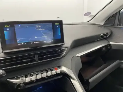 Photo 31 Peugeot 3008  Hybrid 225 e-EAT8