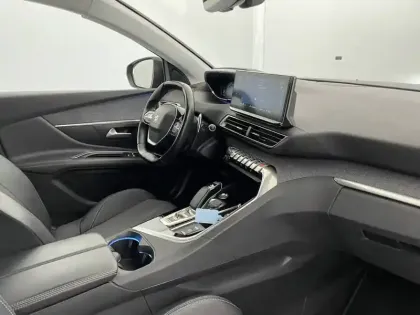 Photo 23 Peugeot 3008  Hybrid 225 e-EAT8