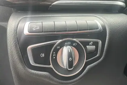 Photo 39 Mercedes CLA sse V Extra-Long 300 d 9G-TRONIC 4x4