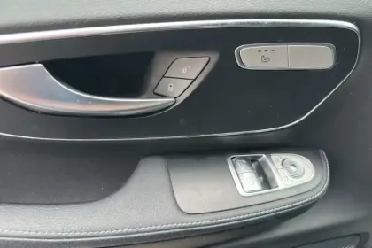 Photo 38 Mercedes CLA sse V Extra-Long 300 d 9G-TRONIC 4x4