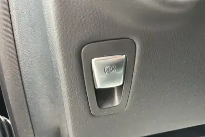 Photo 40 Mercedes CLA sse V Extra-Long 300 d 9G-TRONIC 4x4