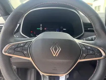 Photo 24 Renault Clio  E-Tech full hybrid 145 ch GSR2