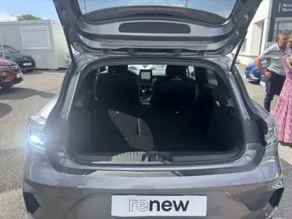 Photo 18 Renault Clio  E-Tech full hybrid 145 ch GSR2