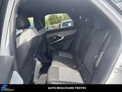 Photo 26 Peugeot 3008  1.2 Hybrid 136ch Allure e-DCS6