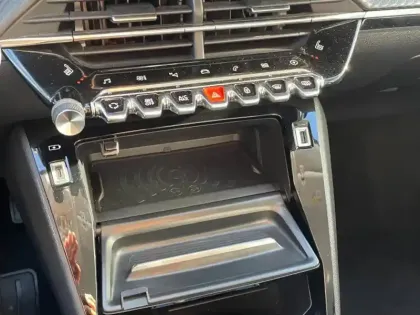 Photo 12 Peugeot 208 Gén. II Ph1 NG Allure 5