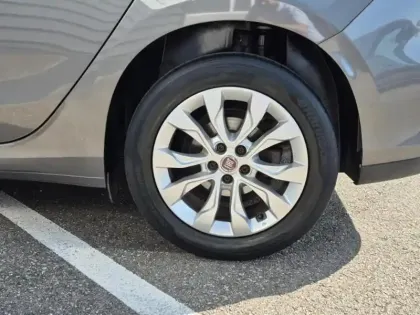 Photo 8 Fiat Tipo  1.4 95ch Easy 5p