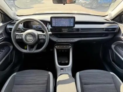 Photo 13 Jeep Avenger  Electrique 156ch 115kW Longitude