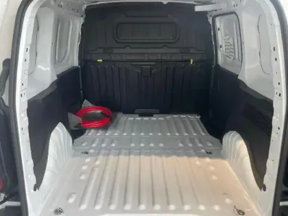 Photo 5 Peugeot Partner  M 800kg Electrique 136ch Batterie 50 kWh