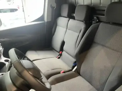 Photo 7 Peugeot Partner  M 800kg Electrique 136ch Batterie 50 kWh