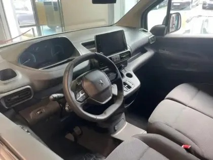 Photo 6 Peugeot Partner  M 800kg Electrique 136ch Batterie 50 kWh