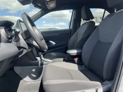 Photo 7 Toyota Yaris 1.5 HYBRID 116H DESIGN