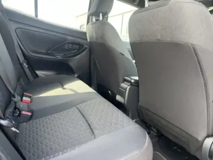 Photo 9 Toyota Yaris 1.5 HYBRID 116H DESIGN