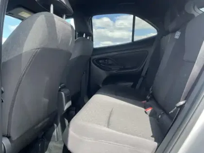 Photo 10 Toyota Yaris 1.5 HYBRID 116H DESIGN