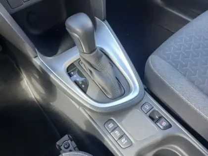 Photo 36 Toyota Yaris Gén. I Ph1 Design 5