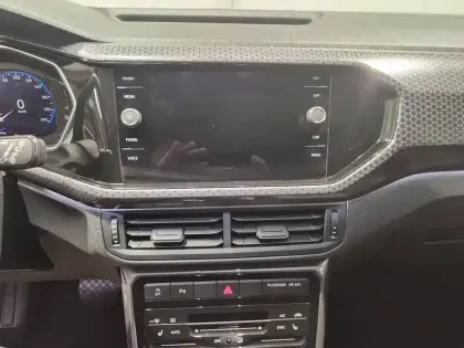 Photo 14 Volkswagen T-cross  1.0 TSI 110 Start/Stop DSG7