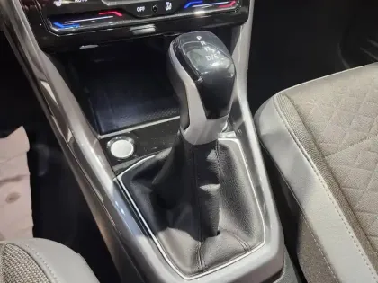 Photo 6 Volkswagen T-cross  1.0 TSI 110 Start/Stop DSG7