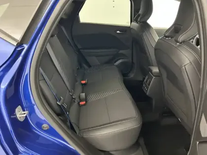 Photo 76 Renault Captur  E-Tech full hybrid 145 ch