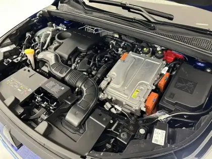 Photo 47 Renault Captur  E-Tech full hybrid 145 ch
