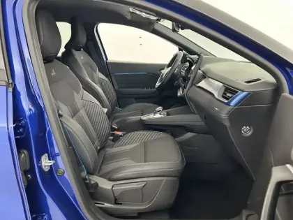 Photo 49 Renault Captur  E-Tech full hybrid 145 ch