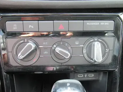 Photo 63 Volkswagen T-cross  1.0 TSI 116 Start/Stop DSG7