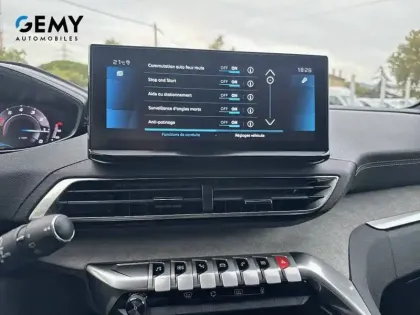 Photo 40 Peugeot 3008  PureTech 130ch S&S EAT8