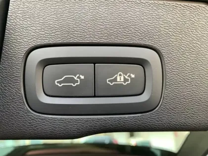 Photo 59 Volvo Xc60  T6 AWD Hybride rechargeable 253 ch+145 ch Geartronic 8