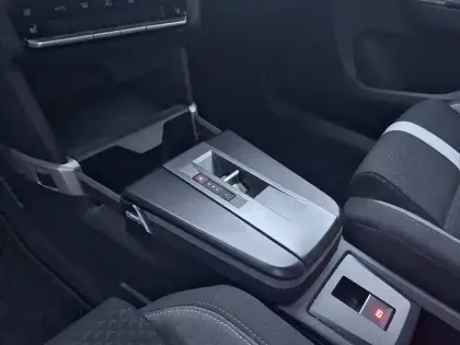 Photo 13 Opel Frontera  1.2 Turbo Hybrid 136 ch e-DCT6