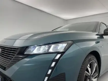 Photo 26 Peugeot 308  SW PHEV 180 e-EAT8