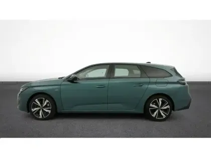 Photo 35 Peugeot 308  SW PHEV 180 e-EAT8