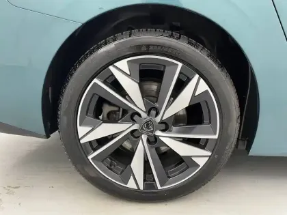 Photo 18 Peugeot 308  SW PHEV 180 e-EAT8