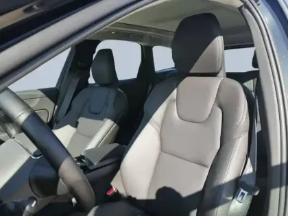 Photo 7 Volvo Xc60  T6 Recharge AWD 253 ch + 145 ch Geartronic 8