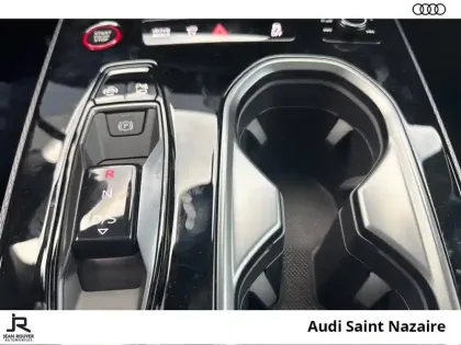 Photo 9 Audi A6  Avant e-hybrid 367 ch S tronic 7 Quattro