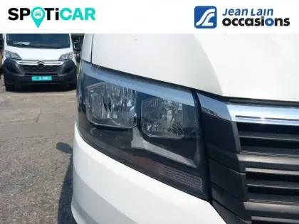 Photo 35 Volkswagen Crafter  VAN 35 L3H3 2.0 TDI 140 CH BVA