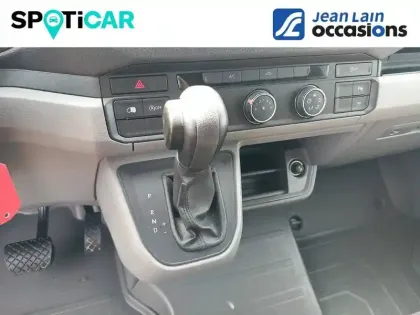 Photo 33 Volkswagen Crafter  VAN 35 L3H3 2.0 TDI 140 CH BVA