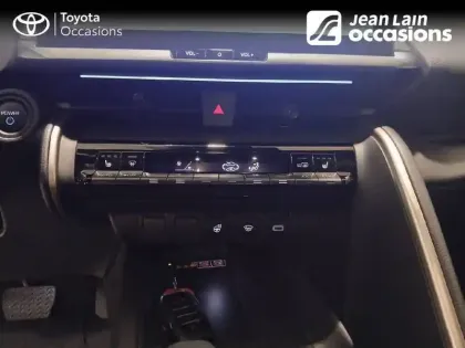 Photo 33 Toyota C-HR  Hybride 140