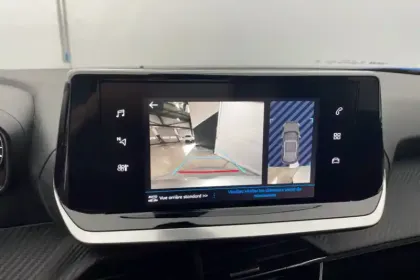 Photo 51 Peugeot 2008  PureTech 130 S&S BVM6