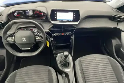 Photo 40 Peugeot 2008  PureTech 130 S&S BVM6