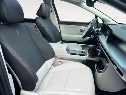 Photo 10 Hyundai Ioniq 9  110 kWh - 428 ch HTRAC Performance