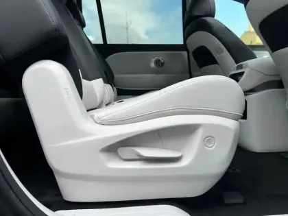 Photo 23 Hyundai Ioniq 9  110 kWh - 428 ch HTRAC Performance
