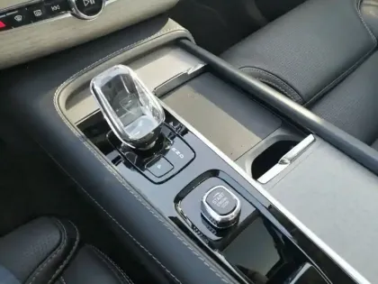 Photo 26 Volvo Xc90  T8 AWD Hybride Rechargeable 310+145 ch Geartronic 8 7pl