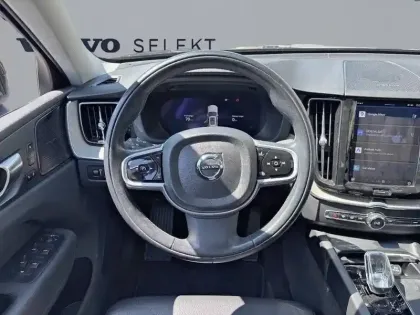 Photo 13 Volvo Xc60  T8 Recharge AWD 303 ch + 87 ch Geartronic 8