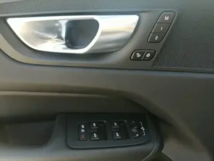 Photo 56 Volvo Xc60  T6 AWD Hybride rechargeable 253 ch+145 ch Geartronic 8