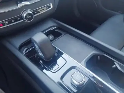 Photo 37 Volvo Xc60  T6 AWD Hybride rechargeable 253 ch+145 ch Geartronic 8