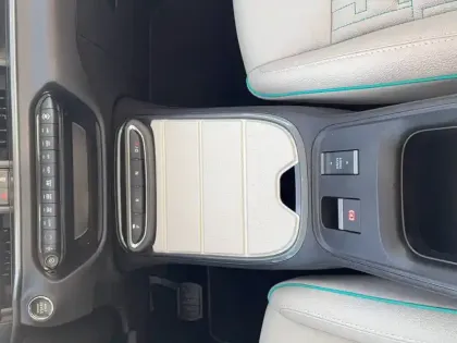 Photo 5 Fiat 600 e 54 kWh 156 ch