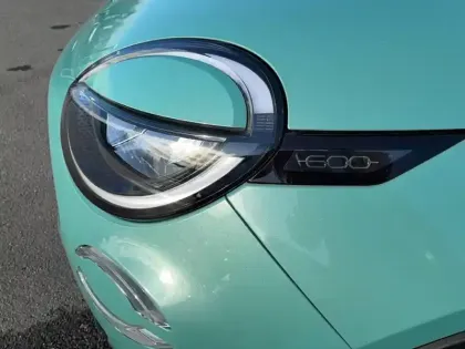 Photo 84 Fiat 600 e 54 kWh 156 ch