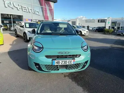 Photo 36 Fiat 600 e 54 kWh 156 ch