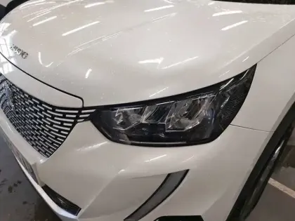 Photo 15 Peugeot 2008  Moteur électrique 136 ch