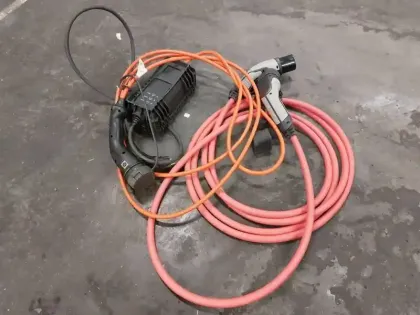 Photo 19 Peugeot 2008  Moteur électrique 136 ch