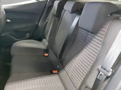 Photo 11 Peugeot 2008  Moteur électrique 136 ch